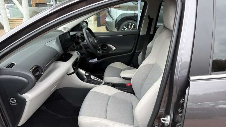 Toyota Yaris 1.5 Hybrid Excel 5dr CVT Hybrid Hatchback